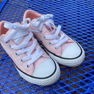 Pink Converse girls size 11